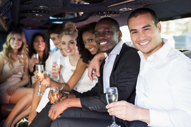 prom-private-transportation https://rhinowebllc.com/alert-transportation/wp-content/uploads/2024/10/prom-private-transportation-640x427.jpg