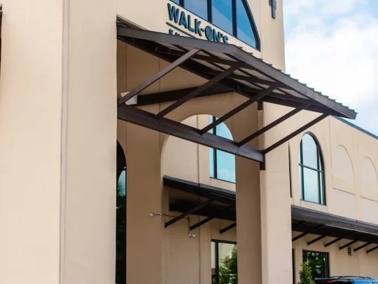 Awning-world-custom-residential-commercial-awnings-07-15-2020-Web-0007-scaled-1