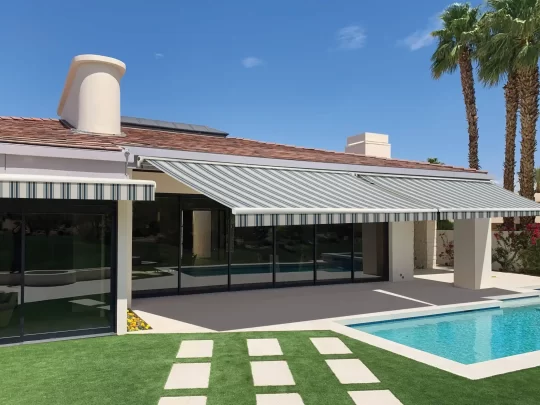 Retractable-Awning-1