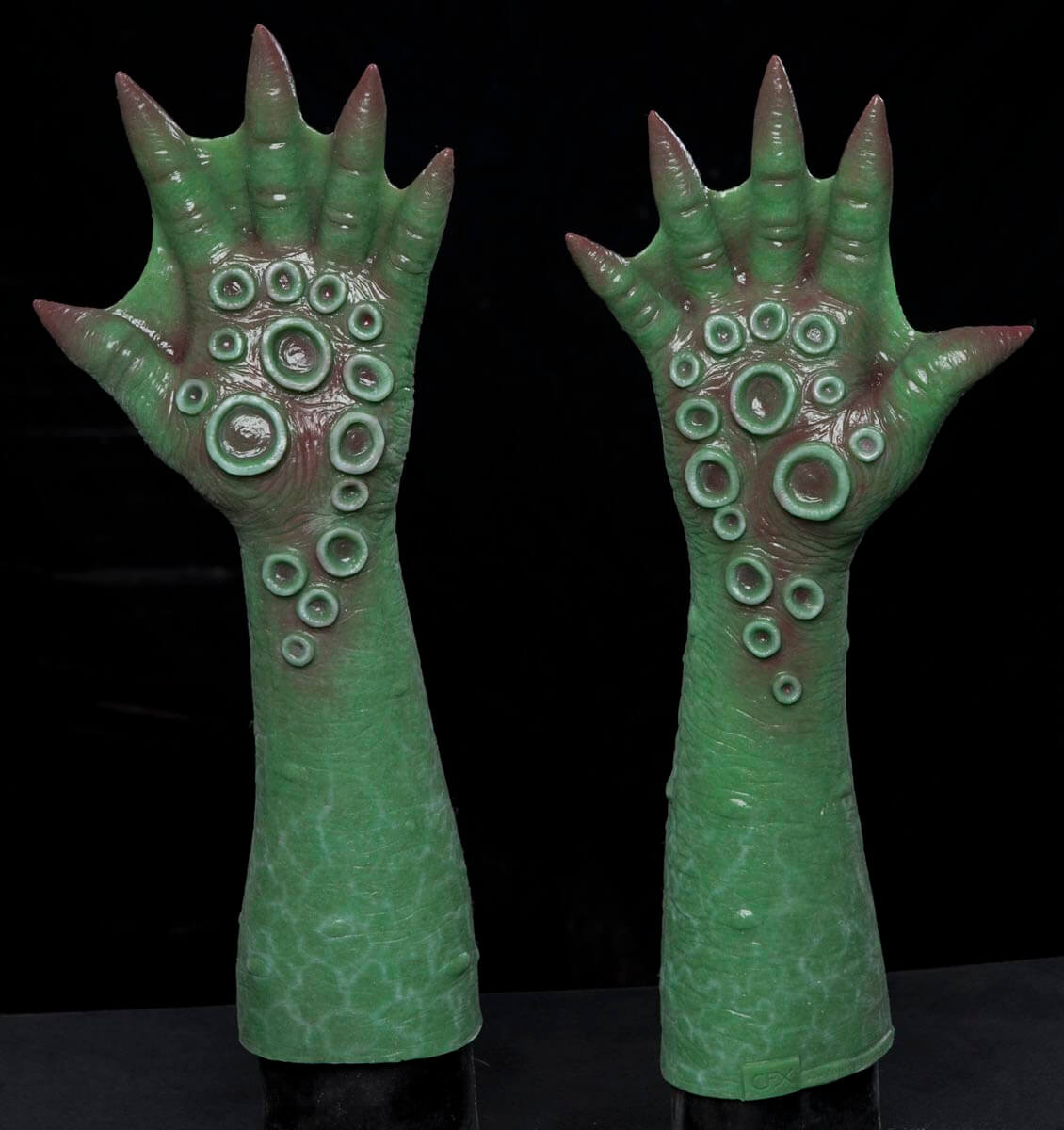 Deep Spawn Silicone Gloves - Image 2