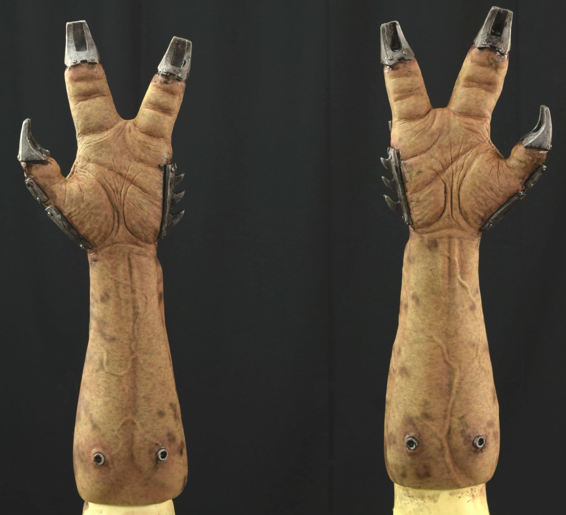 Torque Silicone Gloves - Image 3