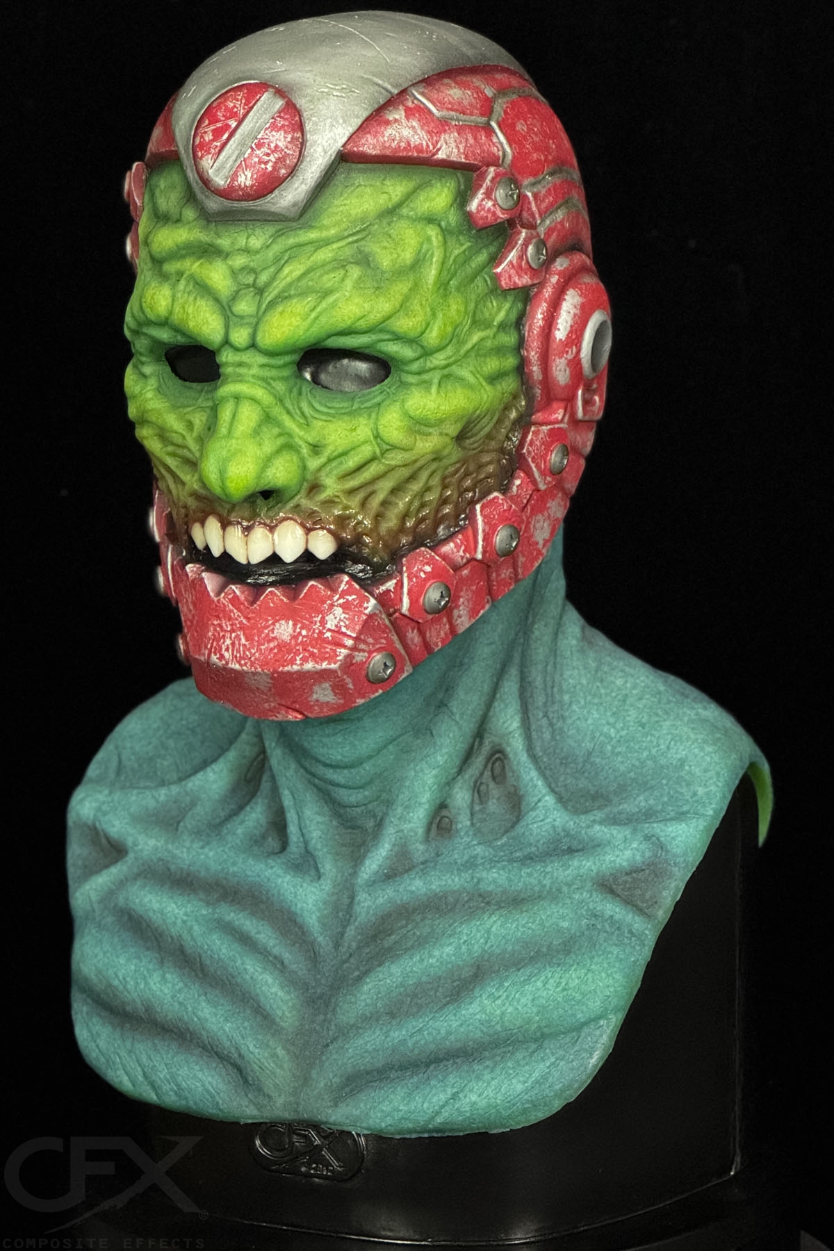Iron Bite Silicone Mask - Image 8