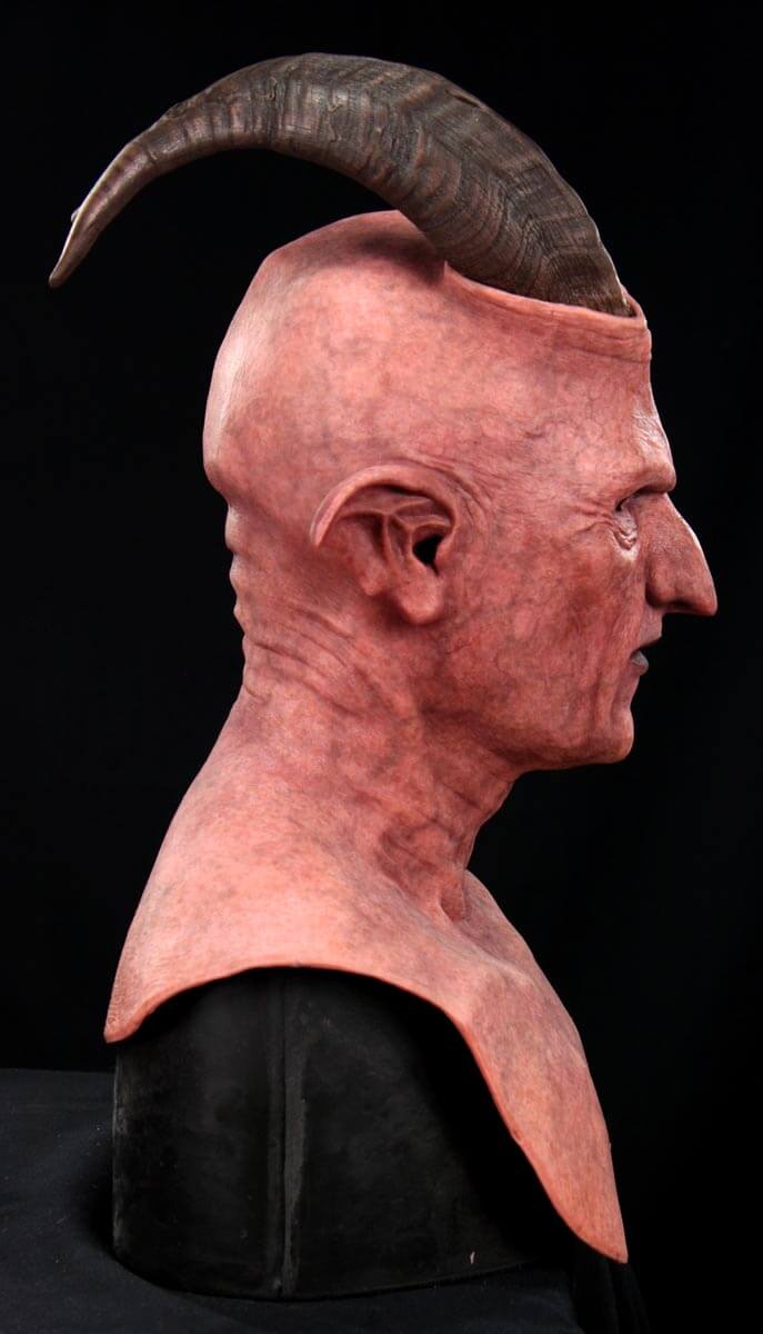 krampus_mask_rust_06.jpg