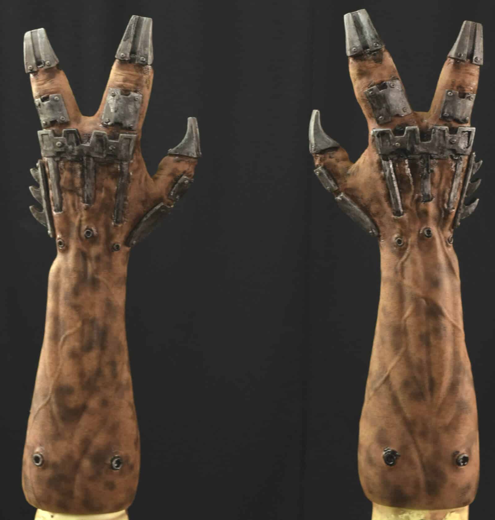 torque_gloves_brown_w_spots_01.jpg