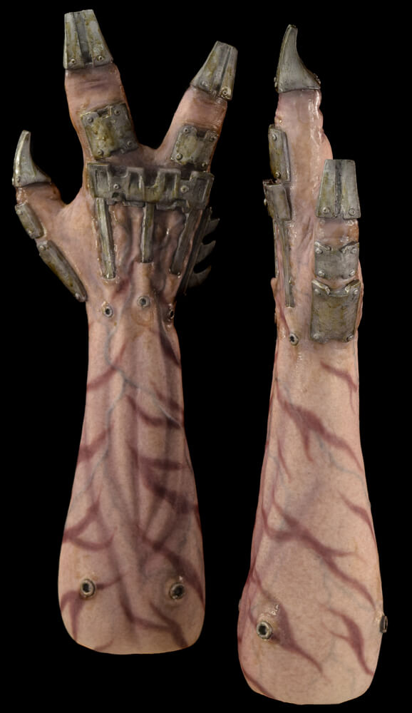 torque_gloves_pale_steel_w_pus_03.jpg