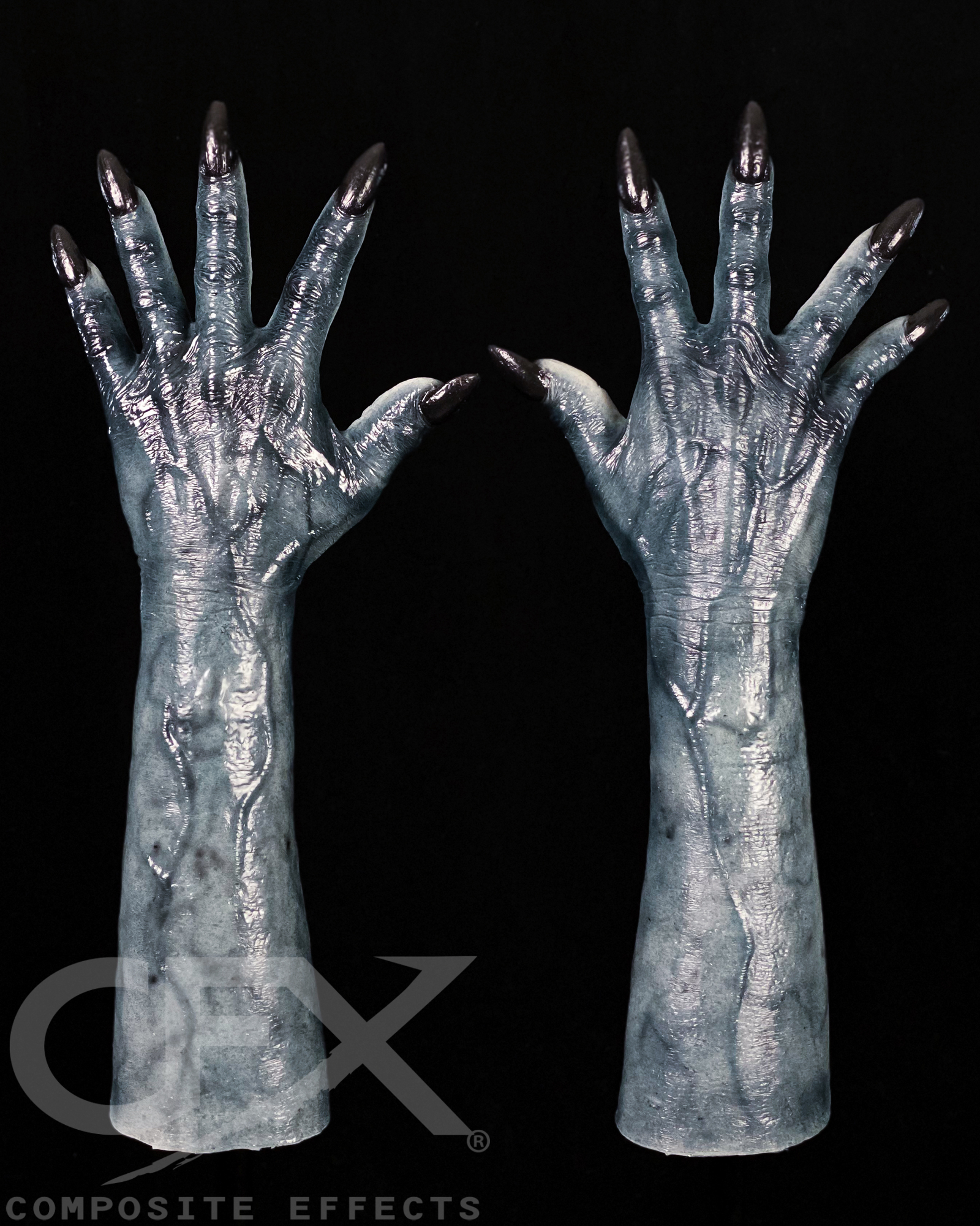 Fiend-Gloves-Midnite-match-dracul-1.jpg