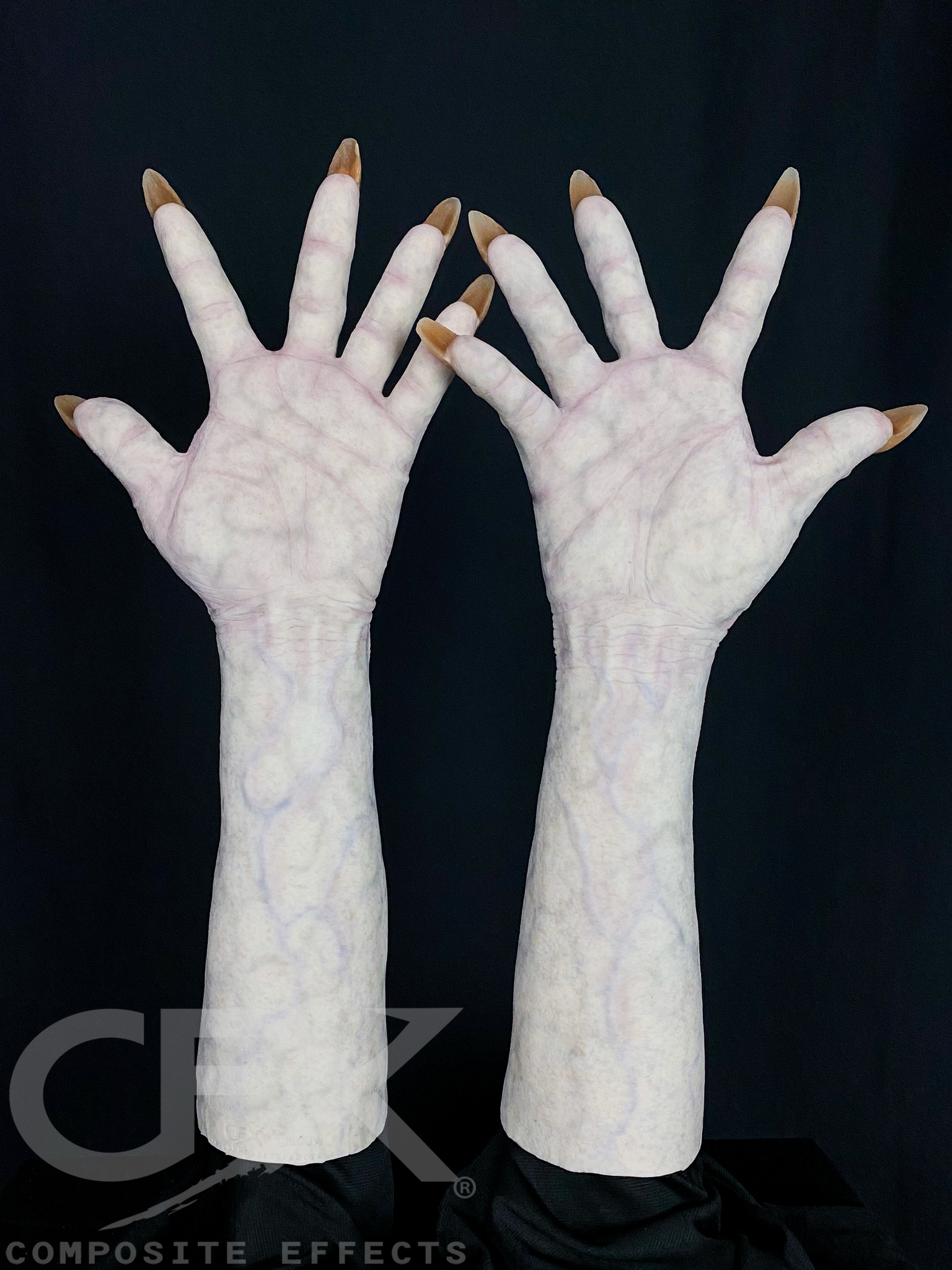 Fiend-Pale-to-match-Slits-1.jpg
