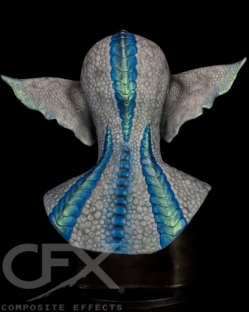 Gremlin-Light-Gray-with-blue-Metallic-6.jpg