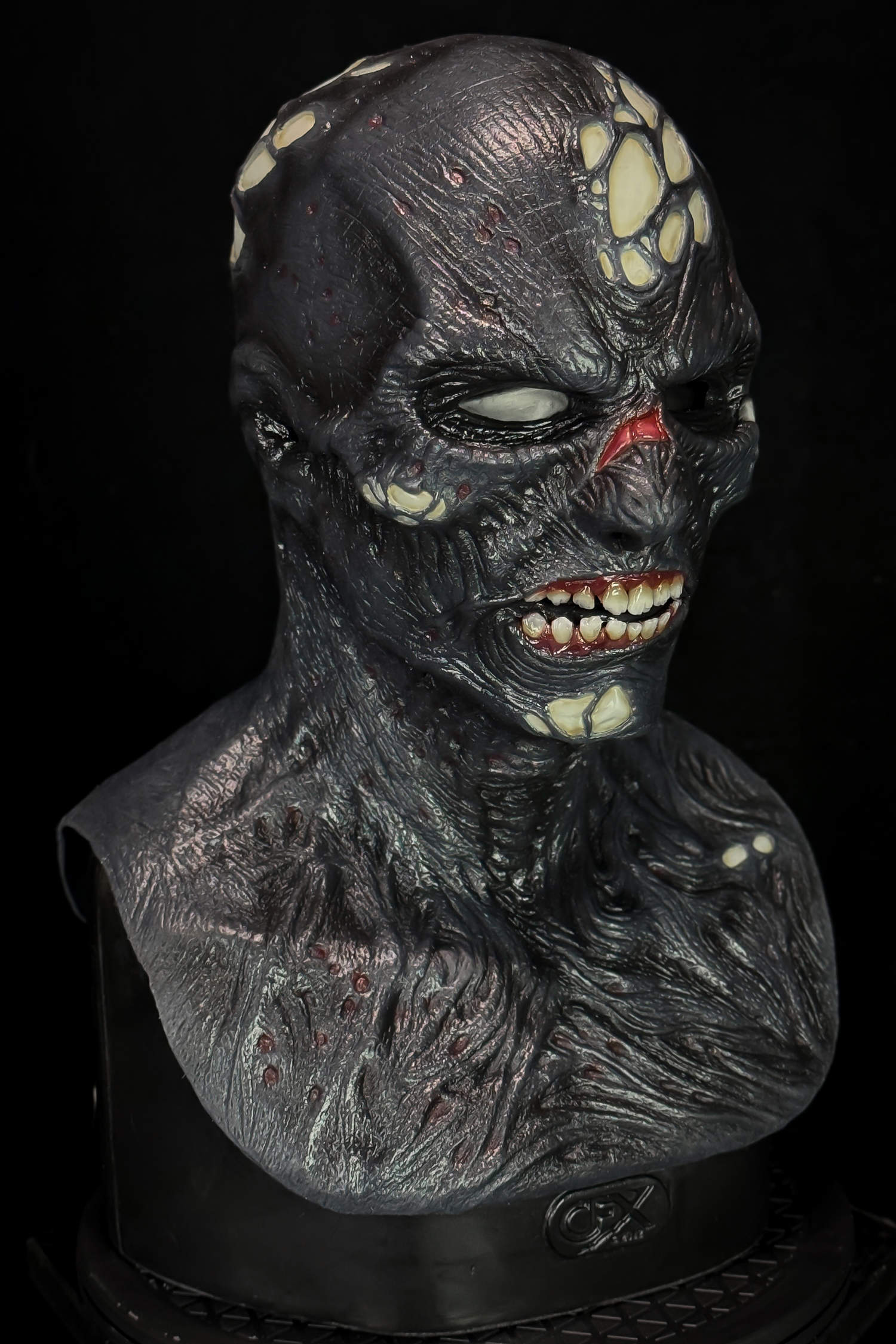 Imhotep-Venom-Gray-2.jpg