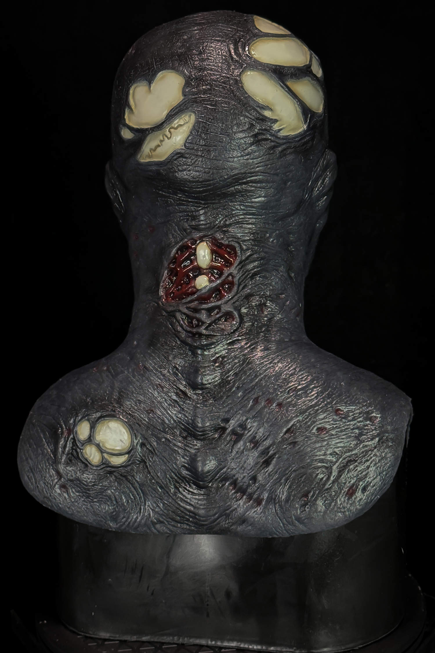 Imhotep-Venom-Gray-5.jpg