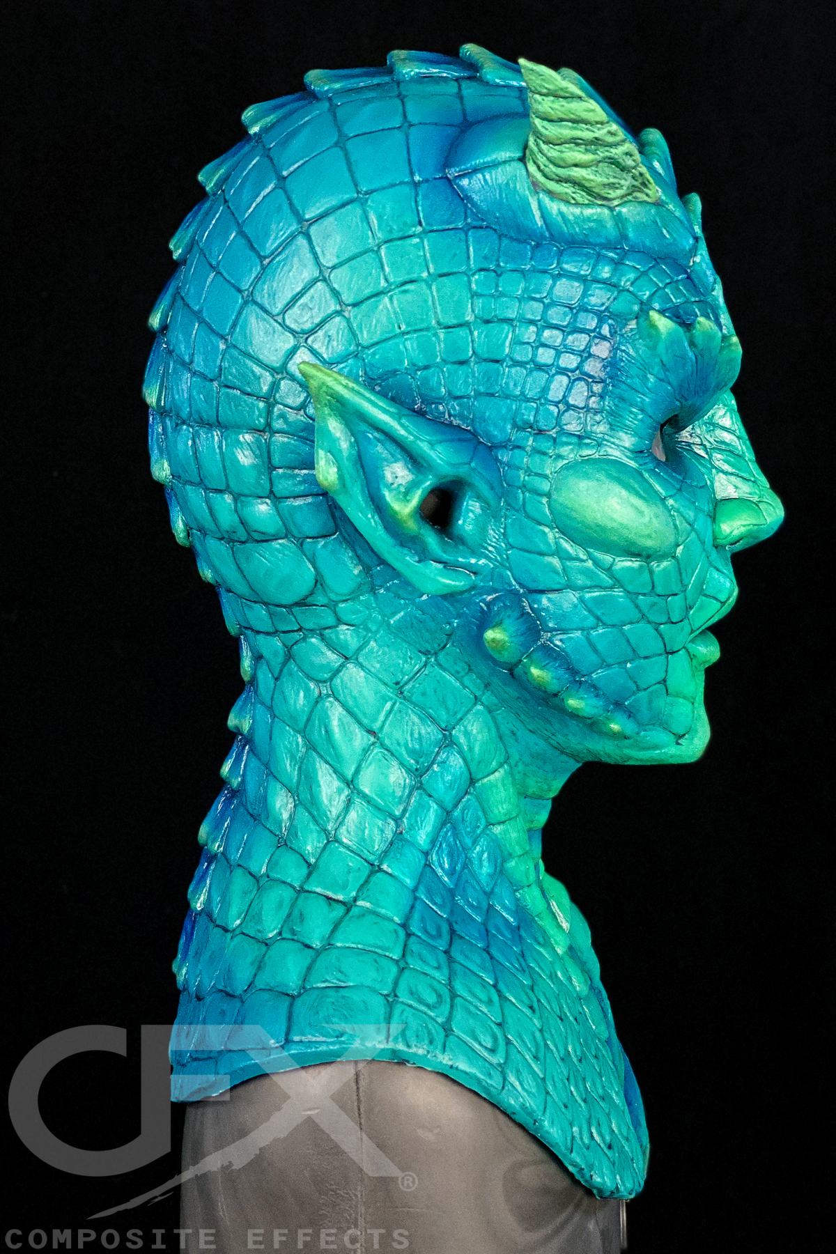 Pandora-Color-Shift-Blue-Green-11.jpg