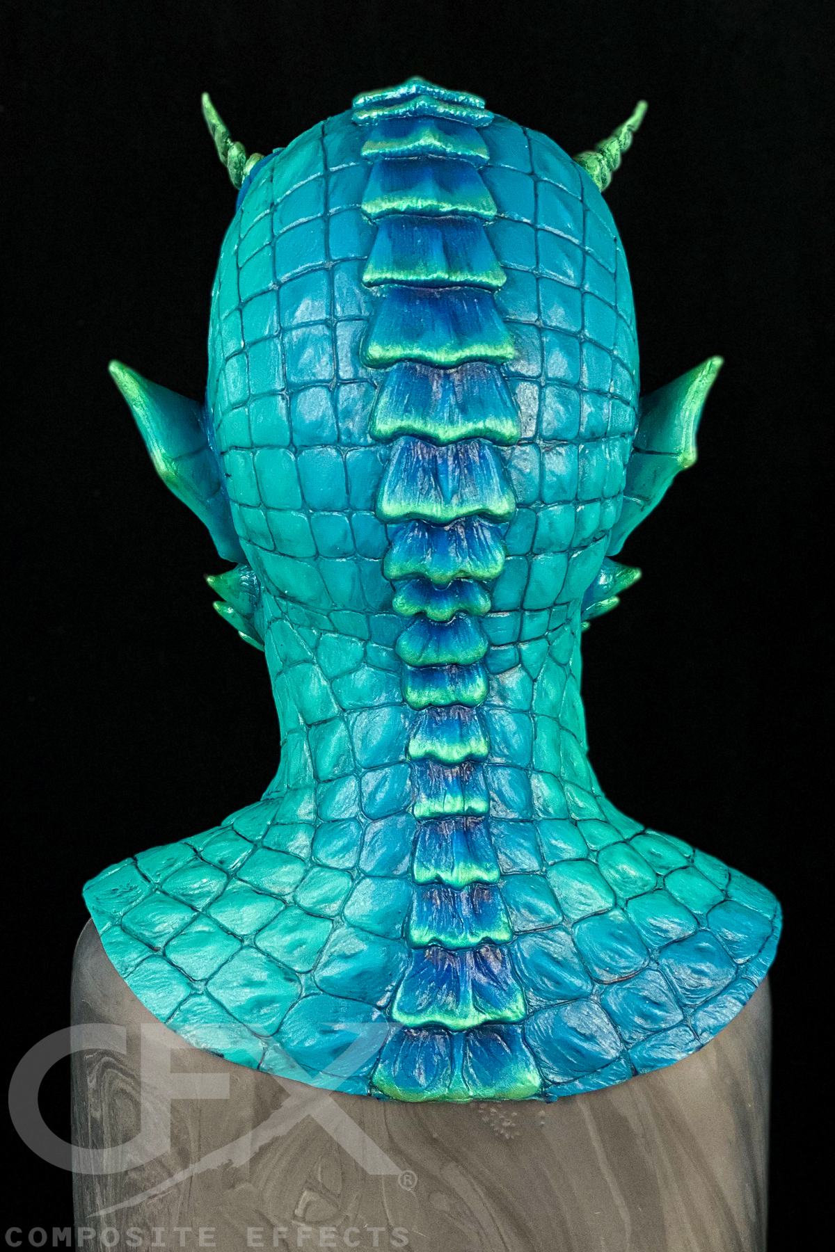 Pandora-Color-Shift-Blue-Green-13.jpg