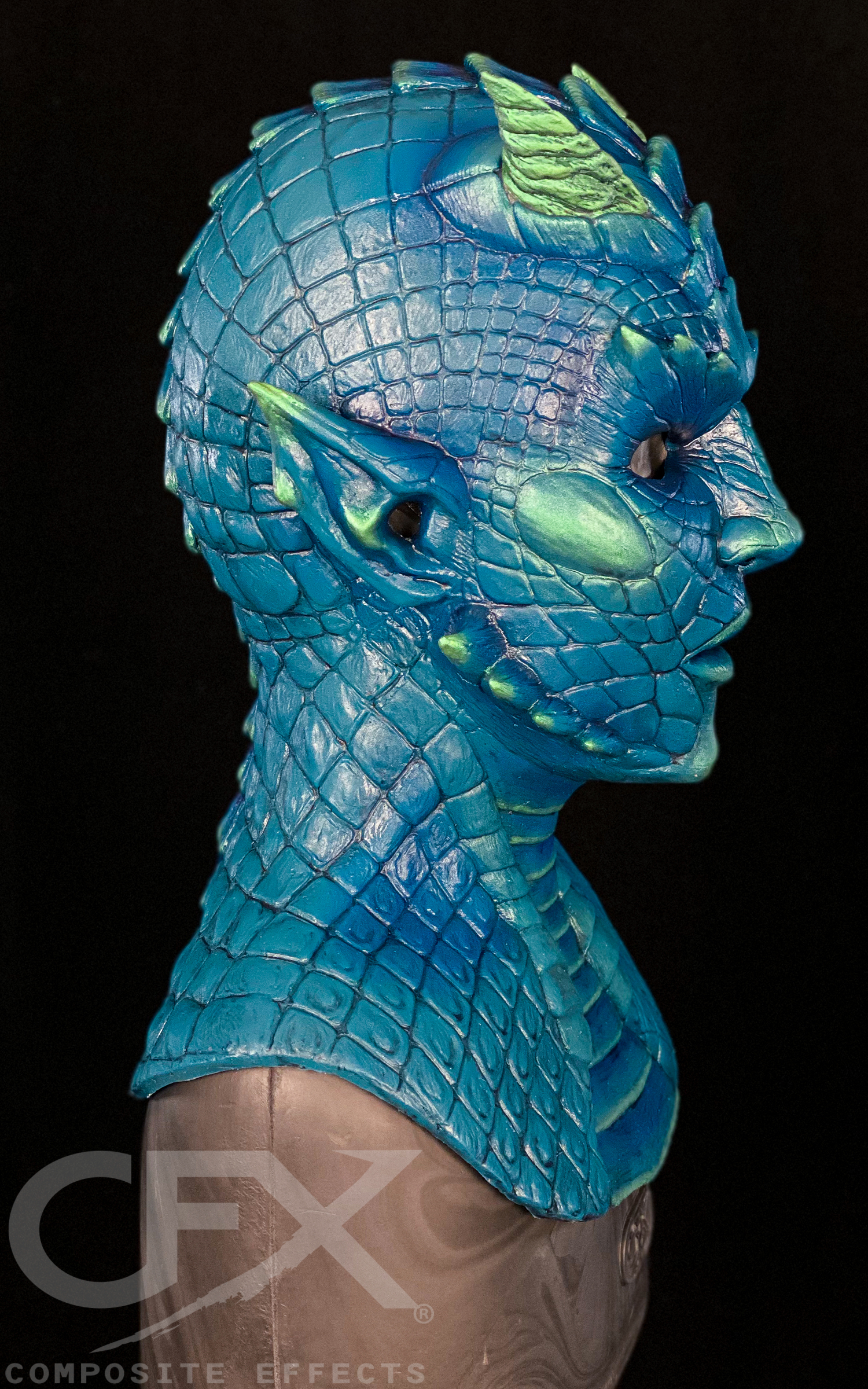 Pandora-Color-Shift-Blue-Green-3.jpg