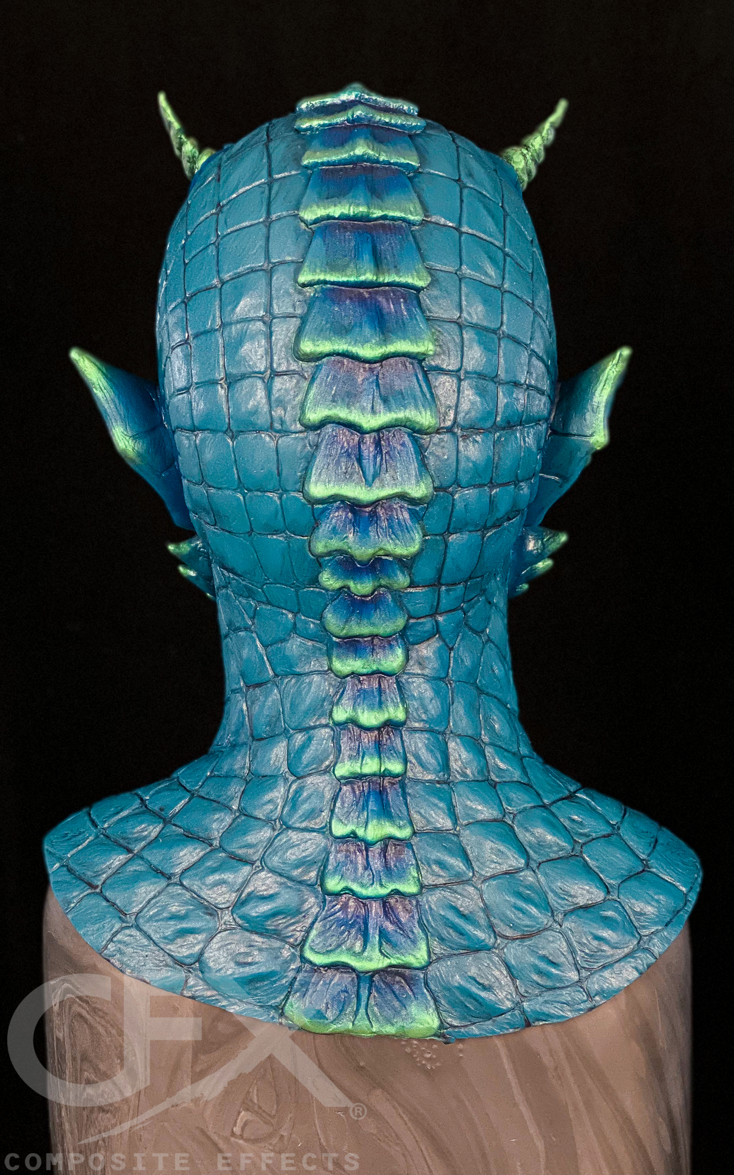 Pandora-Color-Shift-Blue-Green-5.jpg