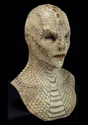 https://rhinowebllc.com/cfx-masks2/wp-content/uploads/2024/07/cover-naga-300x424.jpg