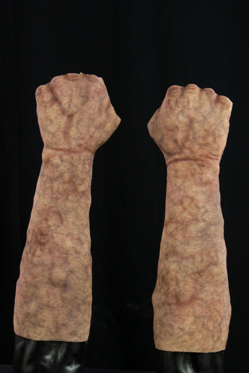 deformed_gloves_01-1.jpg