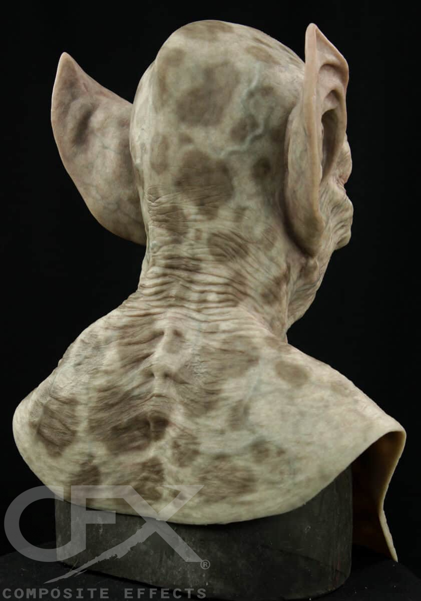 dracul_mask_pale_04.jpg