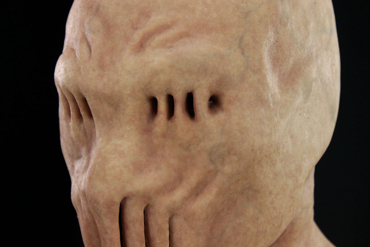 gaunt_mask_pale_eyeblanks_10.jpg