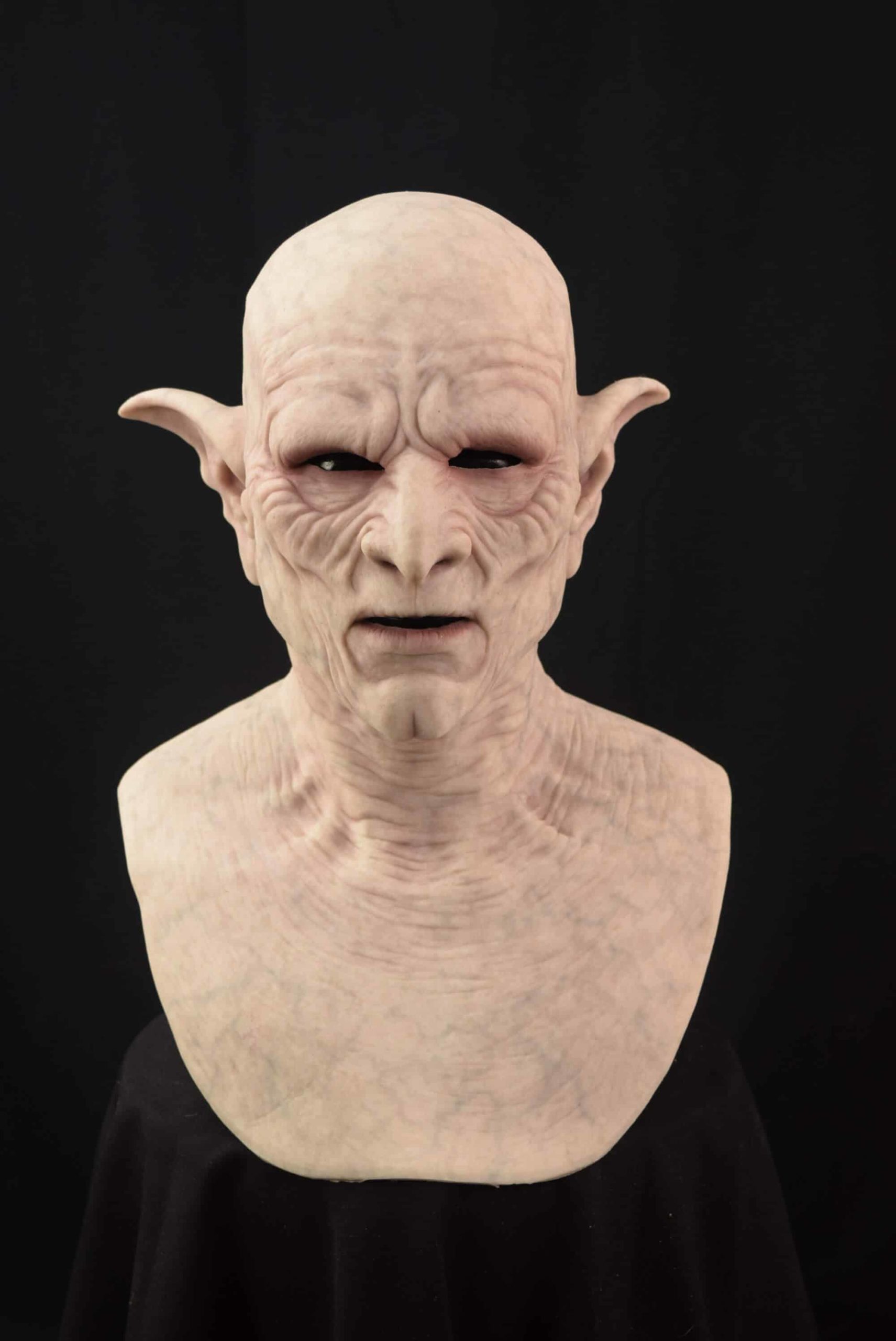 orlock_mask_worm_white_01-scaled-1.jpg