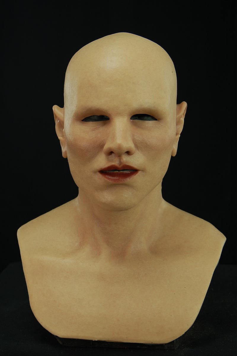 sandra_nobrows_01.jpg