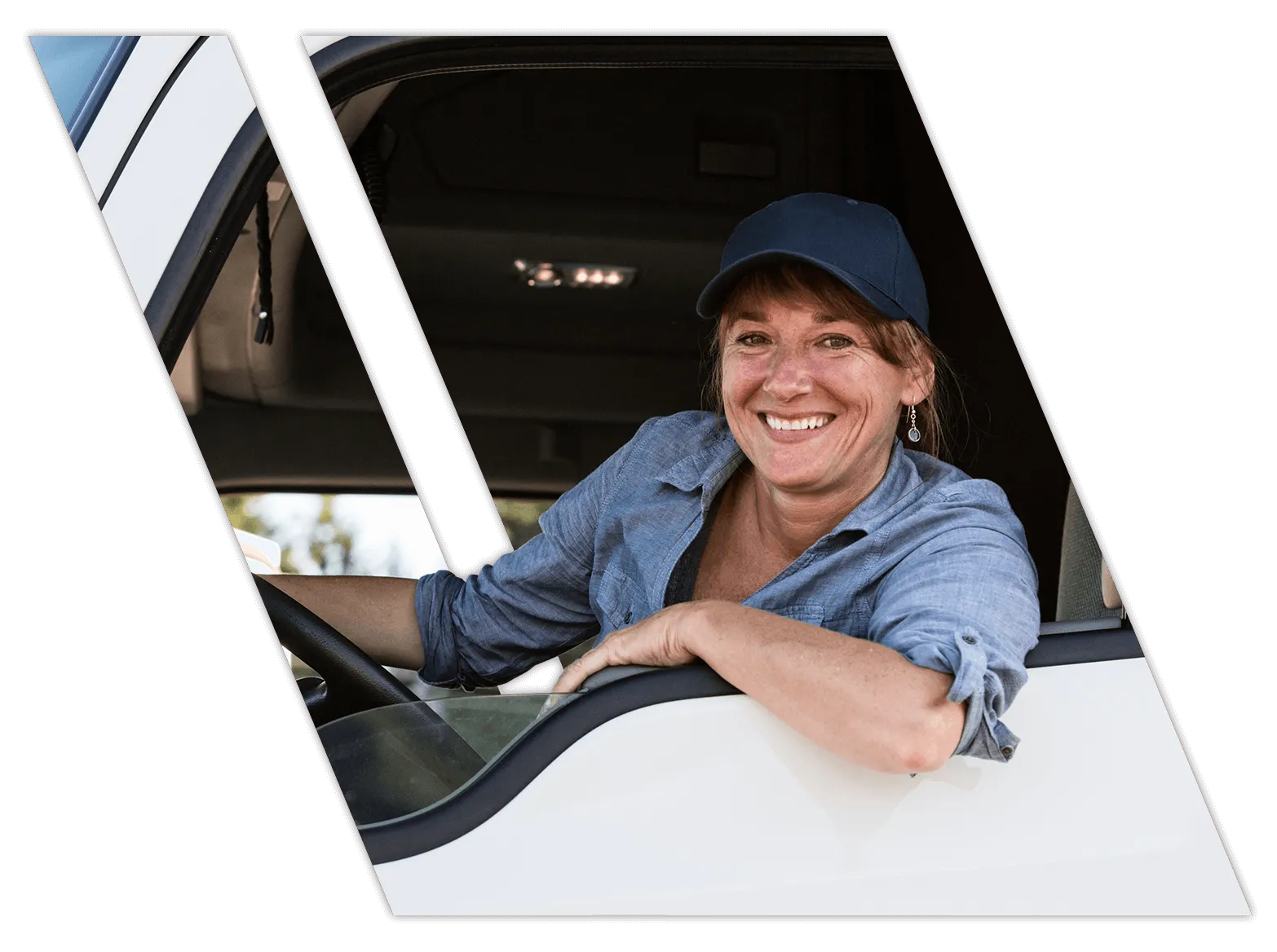 JobPlacementAssistance_CoastalTruckDrivingSchool_Img1 https://rhinowebllc.com/coastal-truck-driving-school/wp-content/uploads/2026/01/JobPlacementAssistance_CoastalTruckDrivingSchool_Img1.webp