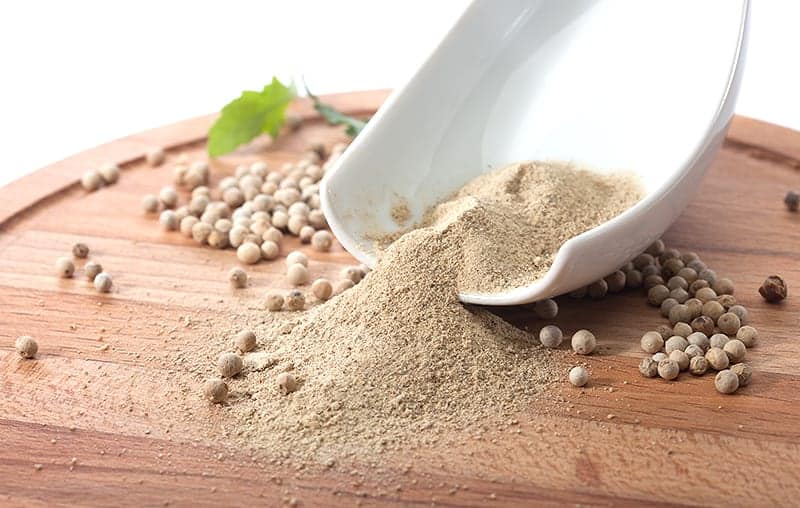 https://rhinowebllc.com/cushings-creole-seasoning/wp-content/uploads/2024/12/whitepepper.jpg