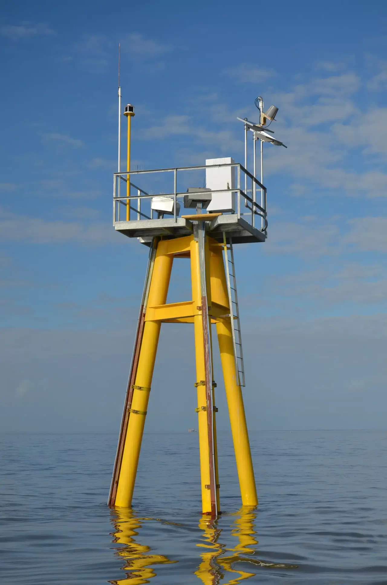 Installation and Maintenance of Real-Time Physical Oceanographic Measurement Stations for the Port of Morgan City