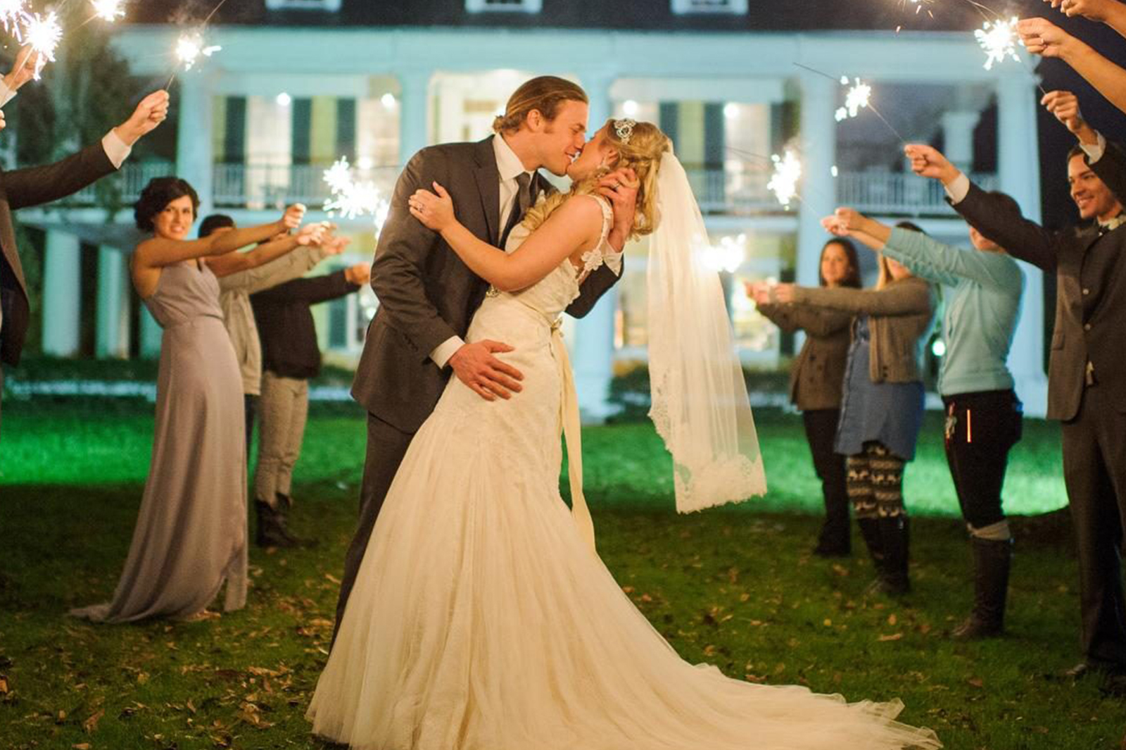 https://rhinowebllc.com/eye-wander3/wp-content/uploads/2025/02/Wedding-4.jpg