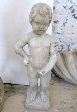 Replica statue of the Manneken Pis fountain