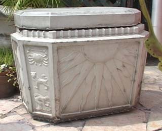 English glazed ceramic jardiniere