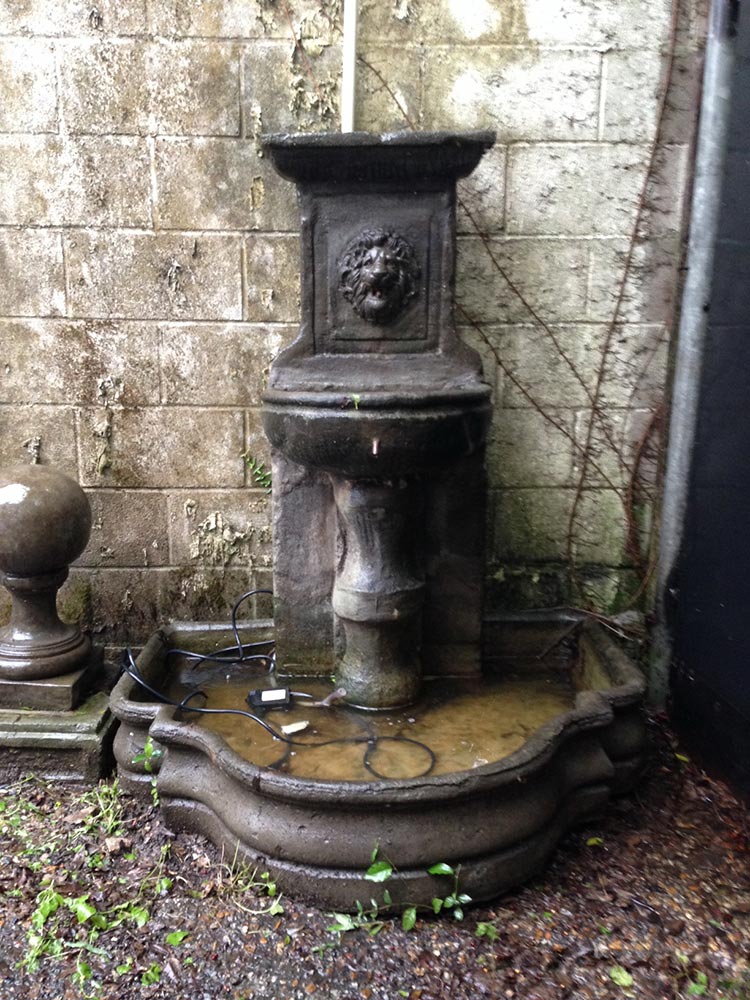 Petit Lion Fountain