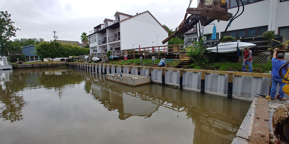 Bulkhead construction project on New Orleans North Shore (Mandeville) Bulkhead construction project on New Orleans North Shore (Mandeville)