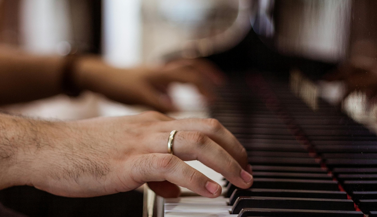 https://rhinowebllc.com/john-autin-pianoface/wp-content/uploads/2025/10/piano-pic.jpg