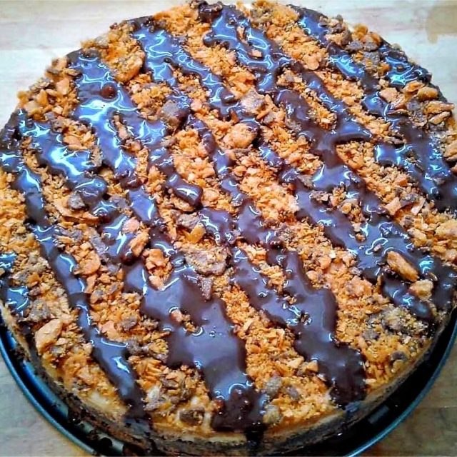 Butterfinger Cheesecake