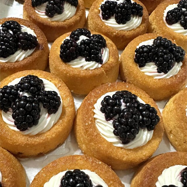 Blackberry Cream Cakes