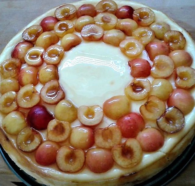 Ranier Cherry Vanilla Cheesecake