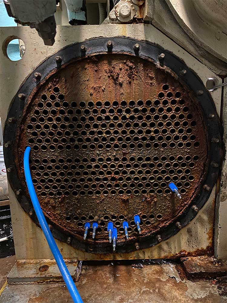 chiller-tube-cleaning-02 chiller-tube-cleaning-02