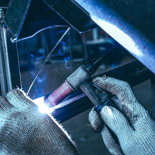 https://rhinowebllc.com/loumis-air/wp-content/uploads/2025/09/welding-img2.jpg