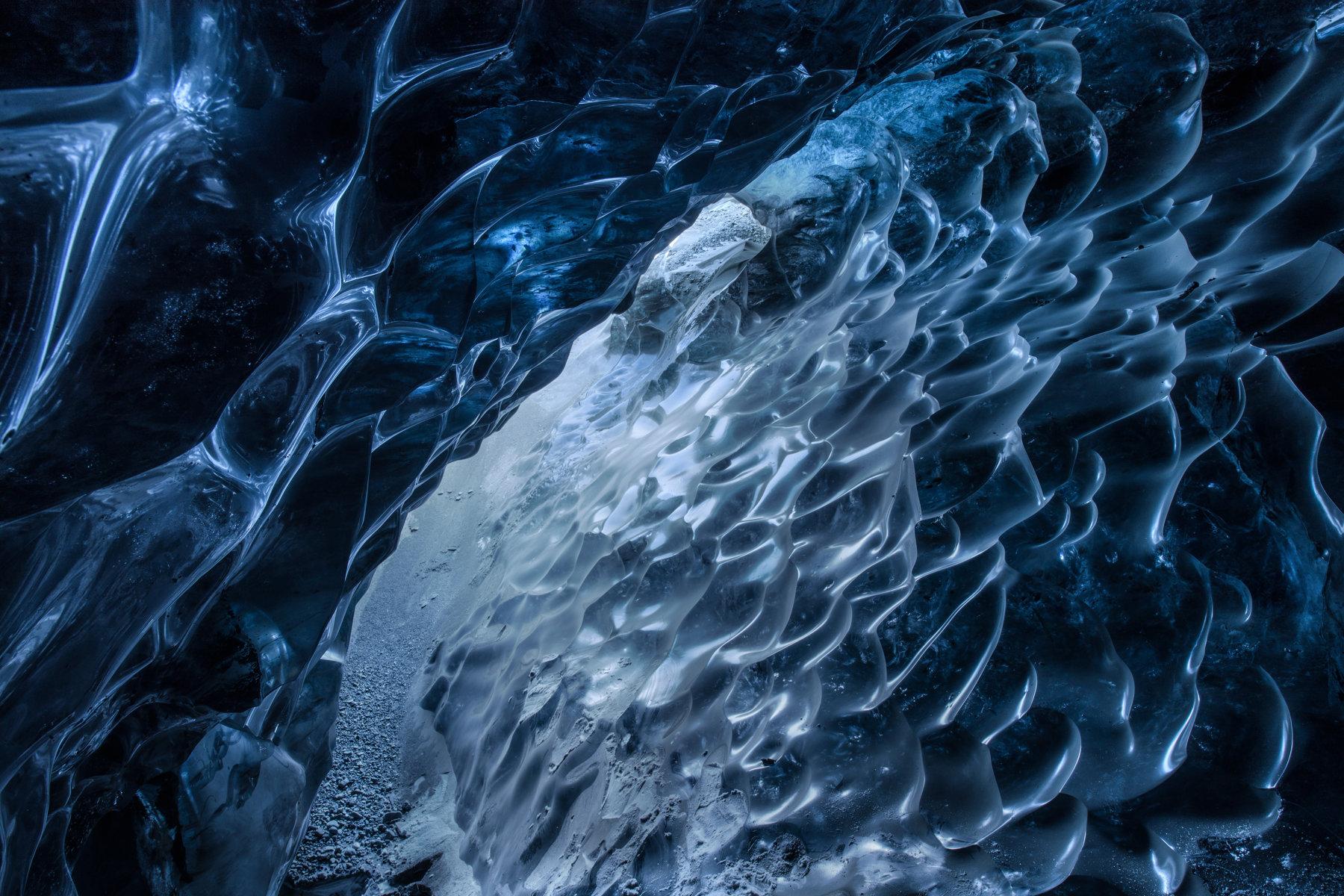 10030