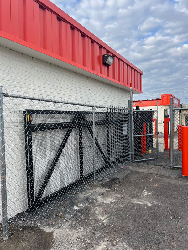 https://rhinowebllc.com/tonys-fencing-iron-works/wp-content/uploads/2024/11/chain-link-services.jpg