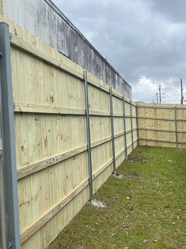 https://rhinowebllc.com/tonys-fencing-iron-works/wp-content/uploads/2024/11/pine-fence-services.jpg