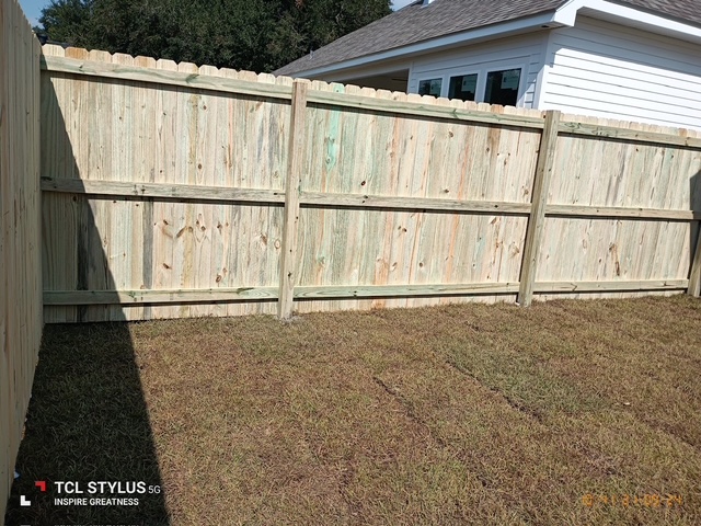 pine-fence1 https://rhinowebllc.com/tonys-fencing-iron-works/wp-content/uploads/2024/11/pine-fence1.jpg