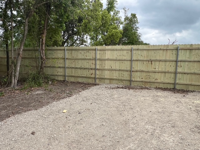 pine-fence11