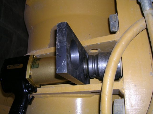 12377-25GX-793-Front-Strut-1024x768