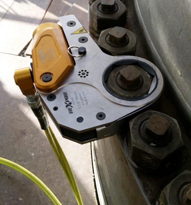 8HP-302-1-web-953x1024