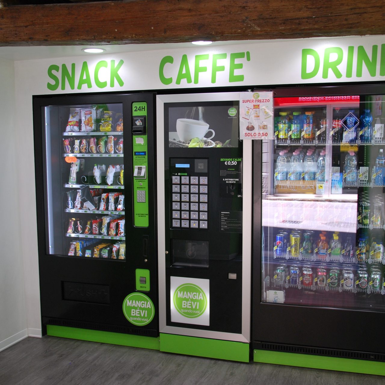 Ferrara_vending_machine_2015_01 https://rhinowebllc.com/twist-and-go-vending/wp-content/uploads/2025/01/Ferrara_vending_machine_2015_01-1280x1280.jpg