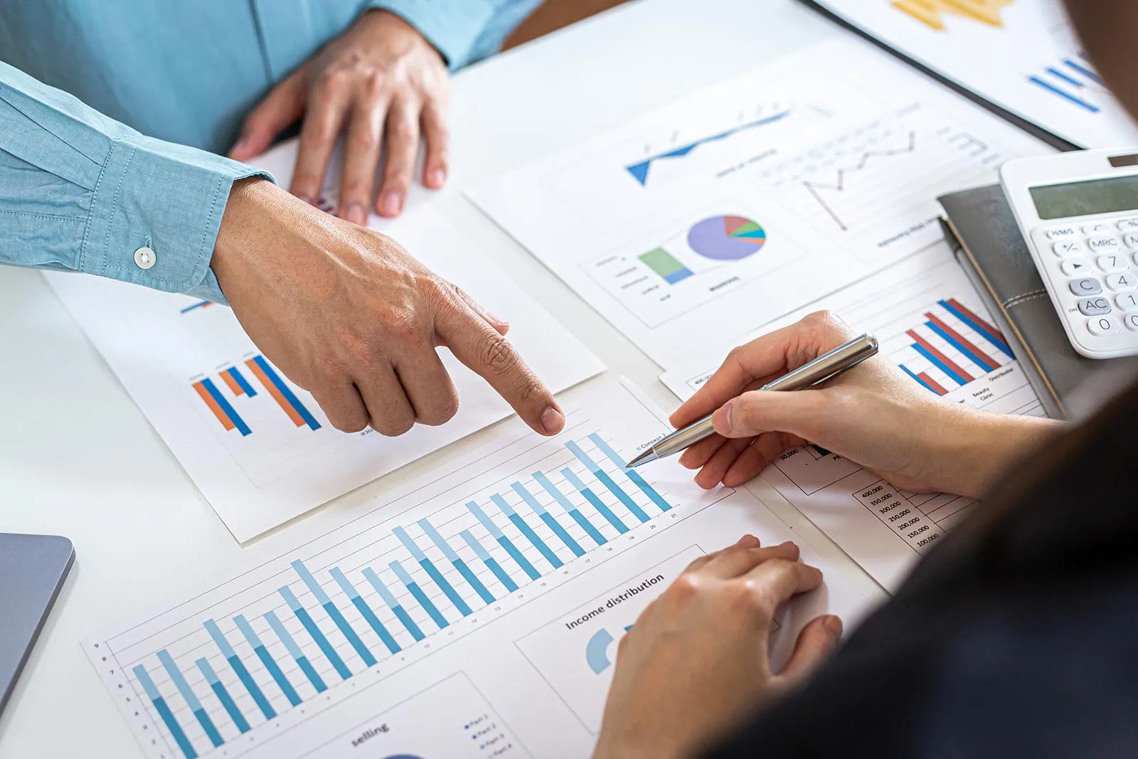 https://rhinowebllc.com/vault29/wp-content/uploads/2025/12/consulting-services.webp